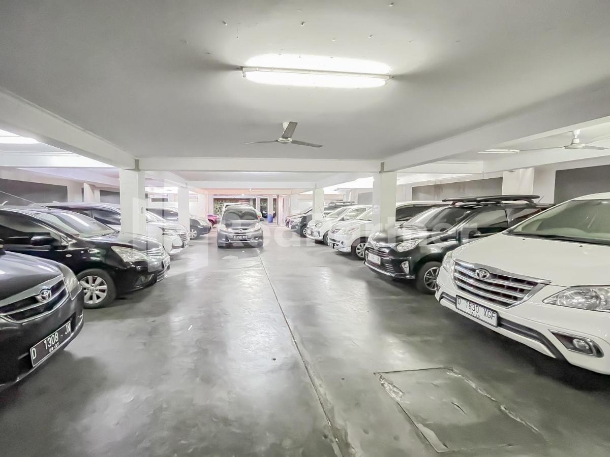 Sang Surya Guesthouse Syariah Near Rs Hasan Sadikin Mitra Reddoorz Bandung Exteriör bild